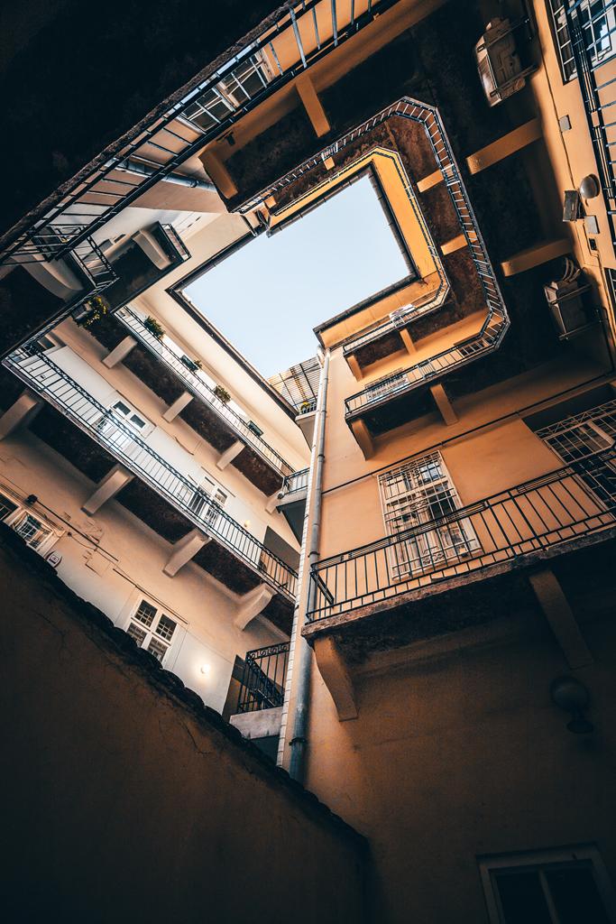 limpieza de patios de luz en Castellón